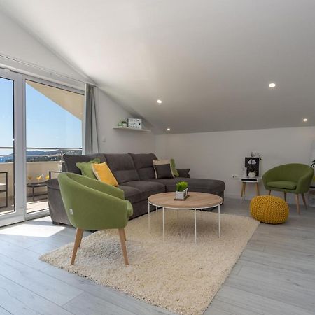 Апартаменты Golden View Penthouse Хвар Экстерьер фото